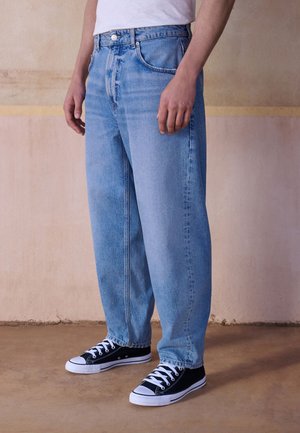 Next, BARREL FIT - JEANS . - Vaqueros boyfriend - light blue