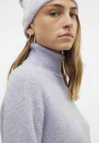 Vero Moda MILI - Strickpullover - cosmic sky