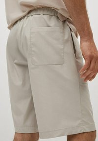 Mango Shorts - grey