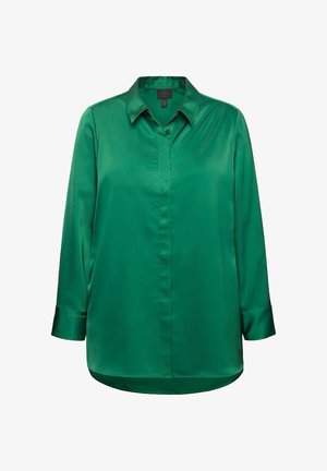 Zelená saténová košile s dlouhými rukávy, límečkem, předními knoflíky a zaobleným spodním lemem. Hladká textura s lesklým povrchem.