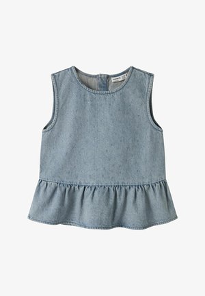 Top en denim bleu clair sans manches avec petits points brodés et un ourlet à volants, fermeture par boutons dans le dos et col rond.
