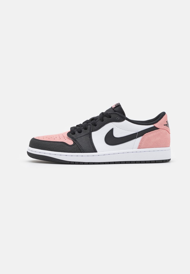 Jordan AIR JORDAN 1 LOW OG Trainers black/bleached coral/white/grey