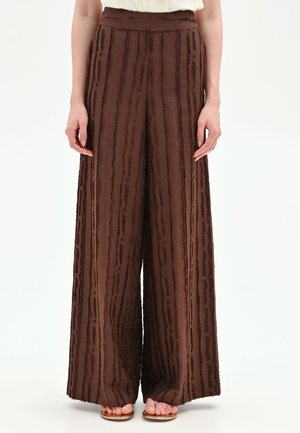 Rinascimento, PANTALONE TINTA UNITA - Pantalon classique - chocolate