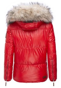 Rode pufferjack met een grote beige en bruine bontomranding bij de capuchon, gequiltte mouwen en ritsdetails op de manchetten, gezien vanuit de achterkant.