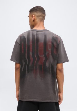 Nike Performance, CHICAGO BULLS CHI PREGAME TEE - Клубно облекло - black