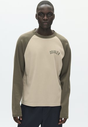 TEE  - Hosszú ujjú felső - grape leaf