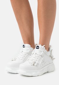 Buffalo - CORIN BRIDE - Sneaker low - white Thumbnail-Bild 1