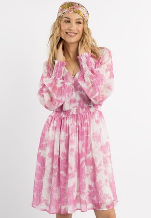 IZIA, IZIA MIDIKLEID - Day dress - pink
