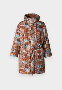Parka - brown hay field