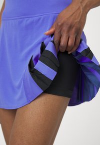 adidas Performance TENNIS PRO HEAT.RDY MATCH - Sportkjol - blue/purple burst