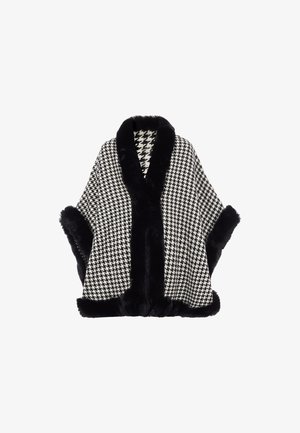 Schwarz-weiße Hahnentritt-Poncho mit einem schwarzen Kunstfellkragen und -manschetten, weicher Textur und lockerem, fließendem Design.