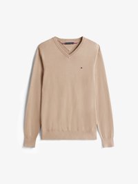 Wybrany, coastal taupe