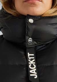 Thumbnail-Bild 4