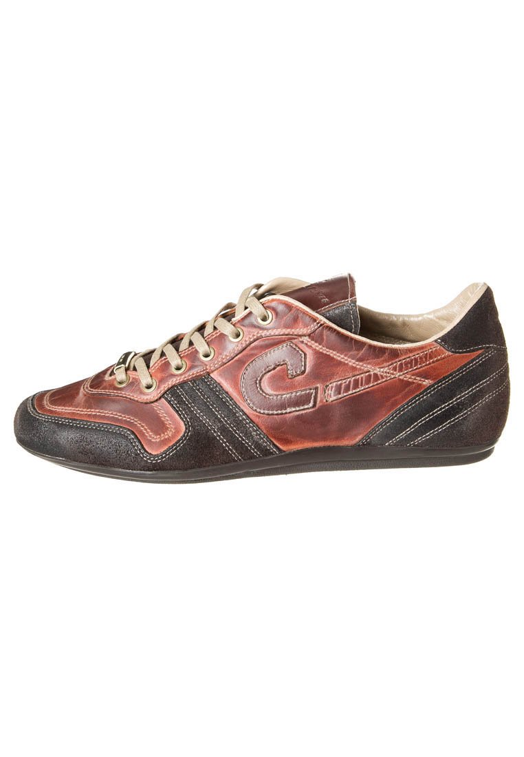 brown cruyff trainers