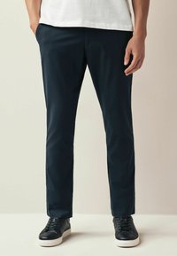 Next SLIM FIT TEXTURED - Nohavice chinos - navy blue