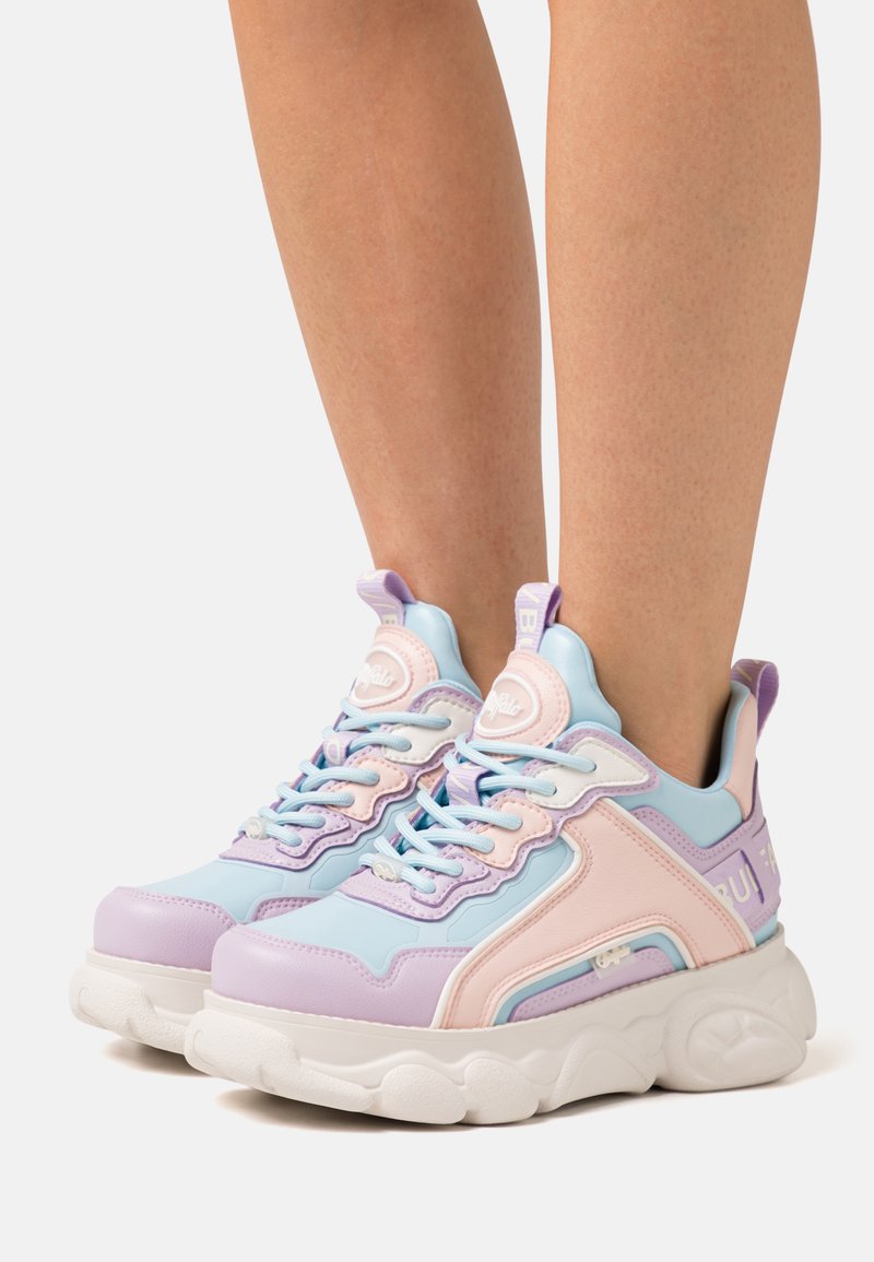 Buffalo CHAI - Baskets basses - purple/light blue