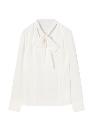 Valge pikkade varrukatega blouse, millel on kaeluses lips, vertikaalsed pintuck-detailid ja kerge, sile kanga tekstuur.