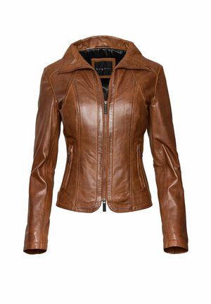 Veste en cuir marron avec fermeture éclair à l'avant, col pointu et poches latérales. Elle présente des coutures détaillées et une coupe ajustée. Doublure intérieure noire.