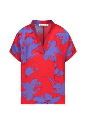 Rote Bluse mit kurzen Ärmeln und floralem Muster in kräftigen lila Blumen, mit V-Ausschnitt. Hergestellt aus leichtem, strukturiertem Stoff.