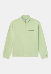 Felpa verde chiaro con zip a quarto realizzata in materiale morbido, con un piccolo logo "CALVIN KLEIN" sul petto e polsini elasticizzati.