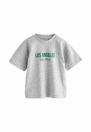 Šedé tričko s krátkým rukávem vyrobené z bavlny, s zeleným textem "LOS ANGELES" a "Venice Beach" potištěným na přední straně. Jednoduchý design s kulatým výstřihem.