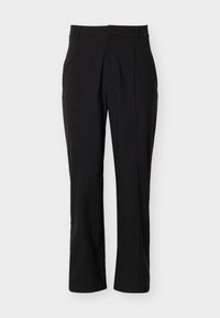 Επιλέχθηκε, pitch black