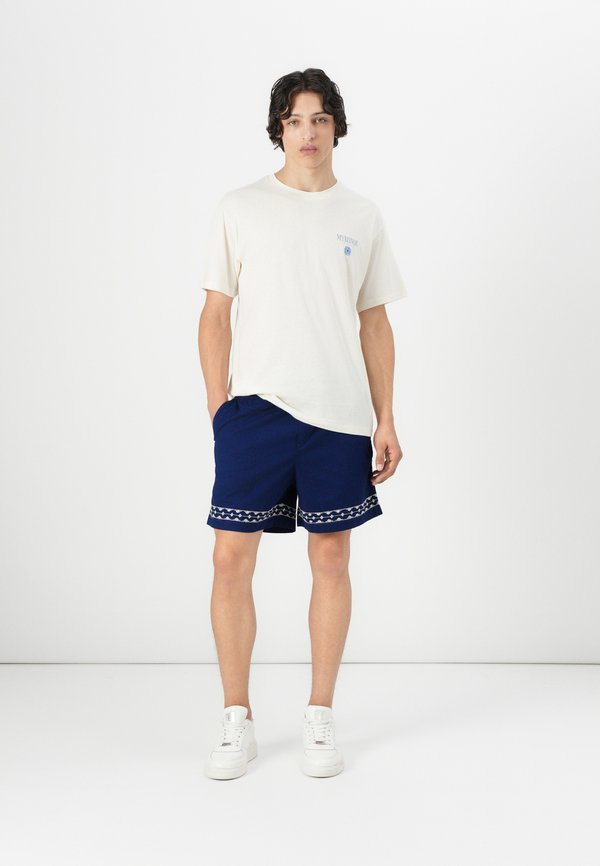 JORMYK TEE  - Print T-shirt - egret4