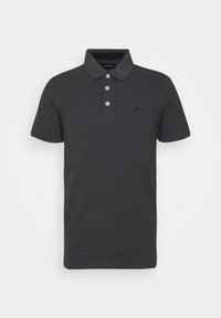 Polo gris foncé en coton, doté d'un col, d'une patte à trois boutons et d'un petit logo brodé sur la poitrine.