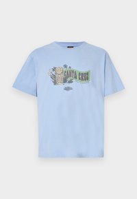 ROSKOPP VOODOO ROOM FRONT UNISEX - Majica kratkih rukava s printom - fresh blue