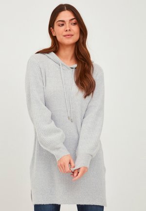 Grau gestreifter Kapuzenpullover mit langen Ärmeln, Kordelzug-Akzenten und seitlichen Schlitzen. Weiche Textur und lässige Passform, die bis zur Mitte des Oberschenkels reicht.