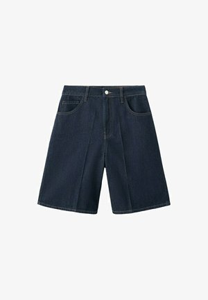 Ciemnoniebieskie szorty dżinsowe z przednimi kieszeniami, szlufkami na pasek i zapięciem na guzik, pokazane na białym tle.