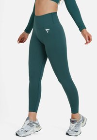 Unselected, blackish green