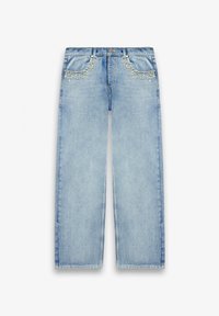 Ανοιχτό μπλε τζιν παντελόνι με φαρδιά πόδια και εμπρόσθιες τσέπες διακοσμημένες με διάσπαρτες λεπτομέρειες από πέρλες και στρας.