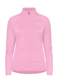 Lätt rosa zip-up jacka med lång ärm, hög krage, två sidofickor och vit logotypdetalj på ärmen. Slät textur.