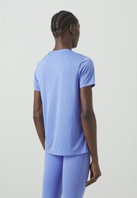 Nike Performance TEE - Camiseta deportiva - royal pulse