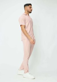 FRILIVIN ENSEMBLE UNI SET - Pantalon classique - rose