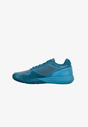 Sneaker da atletica blu con suola testurizzata, pannelli in mesh e chiusura con lacci, mostrata di profilo su sfondo bianco.