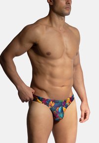 Olaf Benz Briefs - leaves
