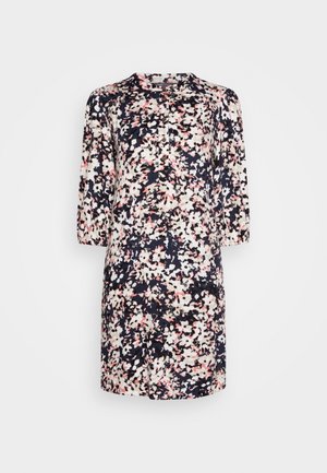 Černé, bílé a růžové květované šaty ke kolenům s tříčtvrtečními rukávy a kulatým výstřihem, přední zapínání na knoflíky.