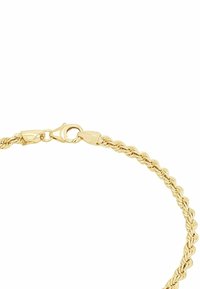 Pulsera de cadena retorcida en tono dorado con un cierre de langosta. Textura suave con un diseño de trenza apretada. El acabado metálico refleja la luz.