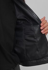JCC Skinnjacka - black