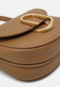 3.1 Phillip Lim Skuldertasker - light brown