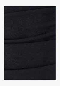 Ausgewählt, black