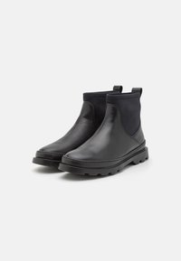 Camper BRUTUS - Nilkkurit - black