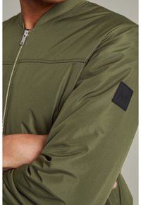Matinique Bomberjacka - dark green