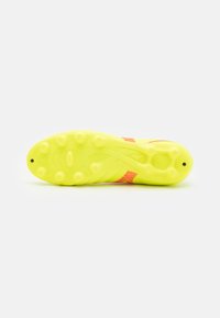 Mizuno MONARCIDA NEO III SELECT - Jalkapallokengät kiinteälle alustalle - safety yellow/fiery coral 2