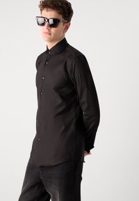 BOSS HANK SPREAD - Košeľa - black