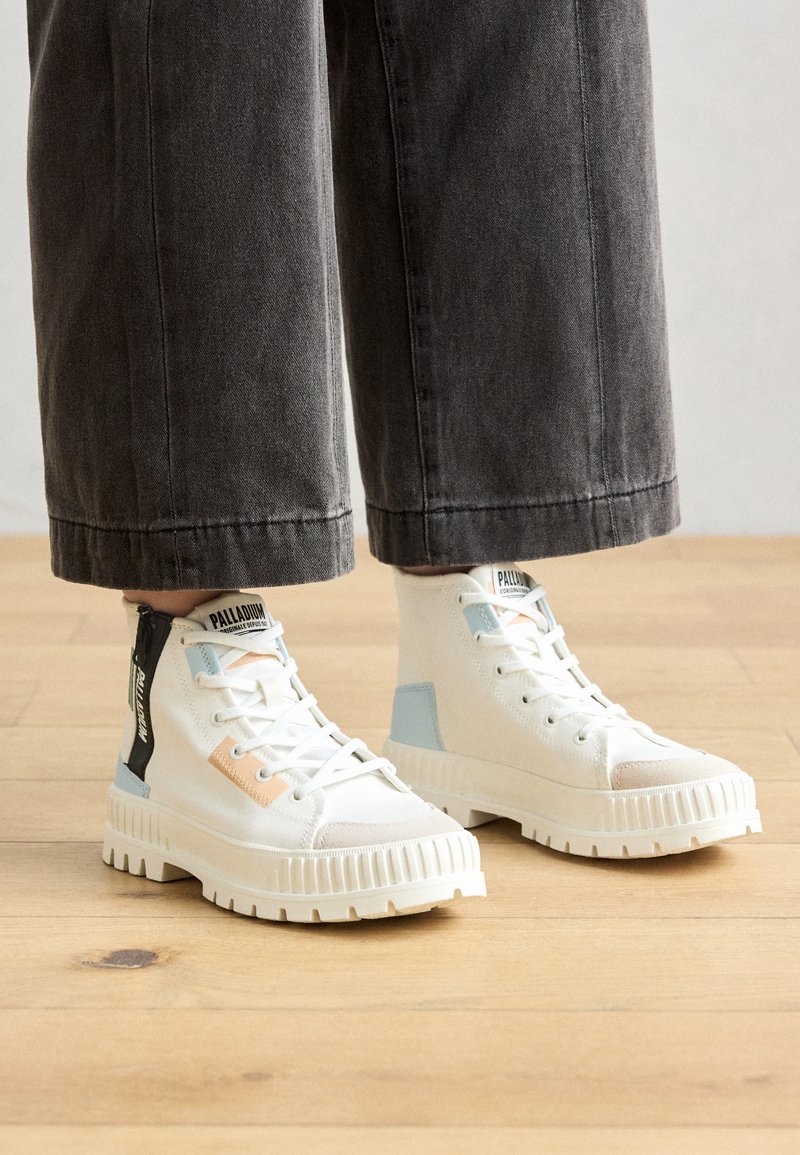 Zapatillas altas