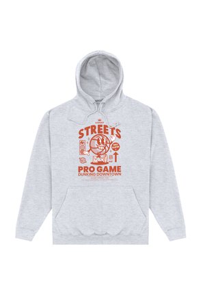 Sudadera con capucha de color gris claro con un gráfico naranja de un personaje de baloncesto sonriente y el texto "Streets Pro Game Dunking Downtown."