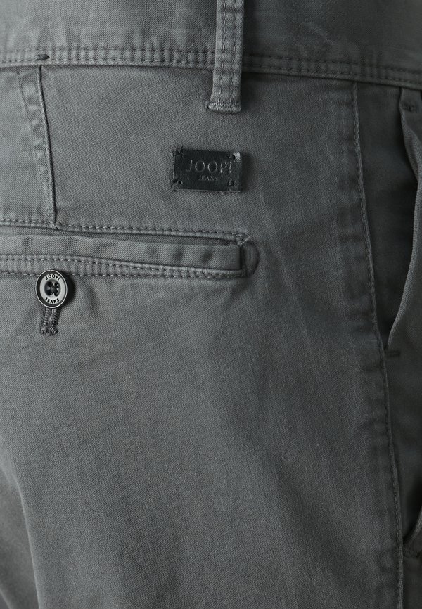 MATTHEW - Chinos - dark beige3